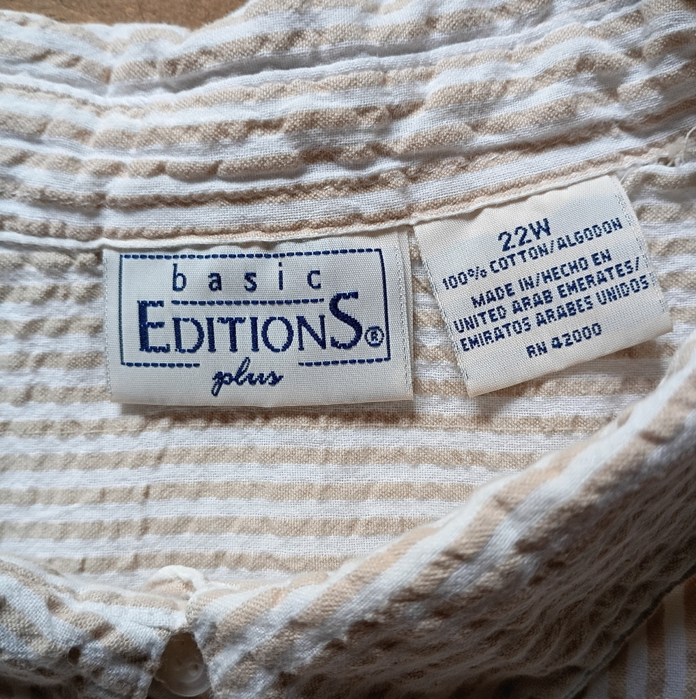 Basic Editions Plus Button Front Seersucker Shirt… - image 4